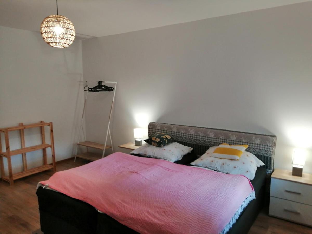 Slavik Apartment Dunajská Streda エクステリア 写真