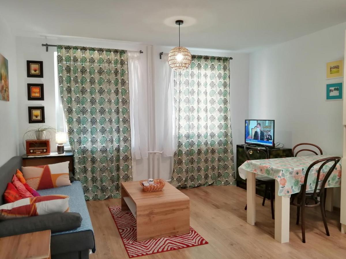 Slavik Apartment Dunajská Streda エクステリア 写真
